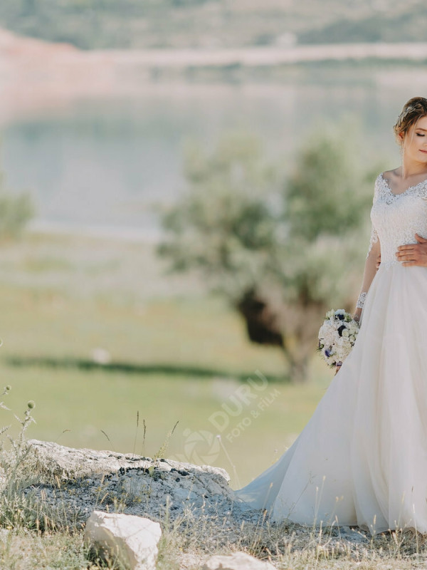 Gelinlik Modelleri ve Gelinliğinizin Düğün Fotoğraflarına Etkisi