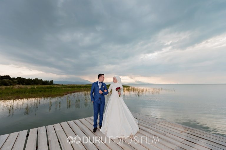 Gülsüm & Mehmet Beyşehir Gölü Düğün Fotoğrafları Tesettür Düğün Pozları 17
