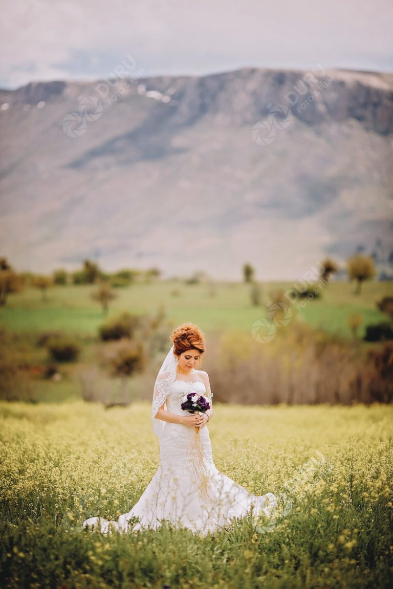 Miray & Mustafa   Konya Beyşehir Çiçek Tarlalarında ve Göde Düğün Fotoğrafları 02