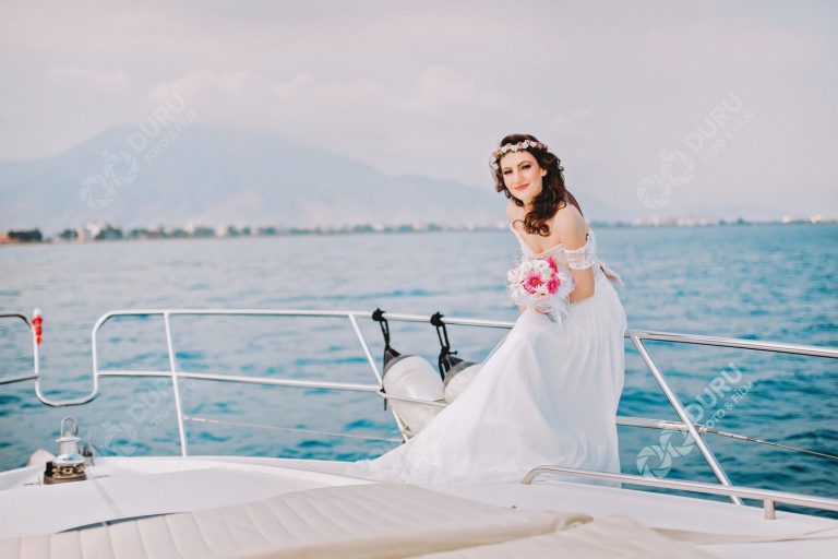 Özge & Ersin   Antalya Düğün Hikayesi   Denizde Düğün Fotoğrafları 12