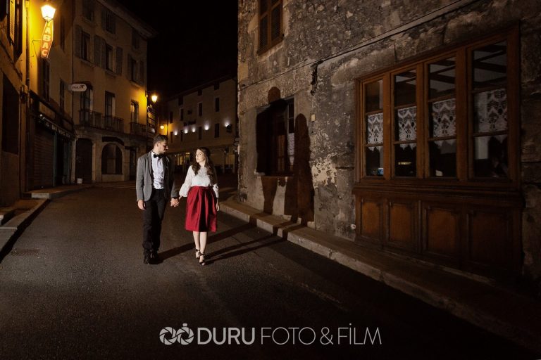 Sevgi & İsmail Fransa Save The Date ve Nişan Fotoğrafları   Turkish Wedding Photographer 46