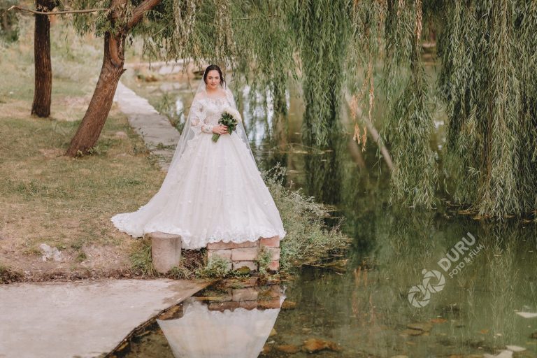 Aygül & Abdullah   Beyşehir Düğün Hikayesi Fotoğrafları   Romantik Dış Çekim Pozları 02