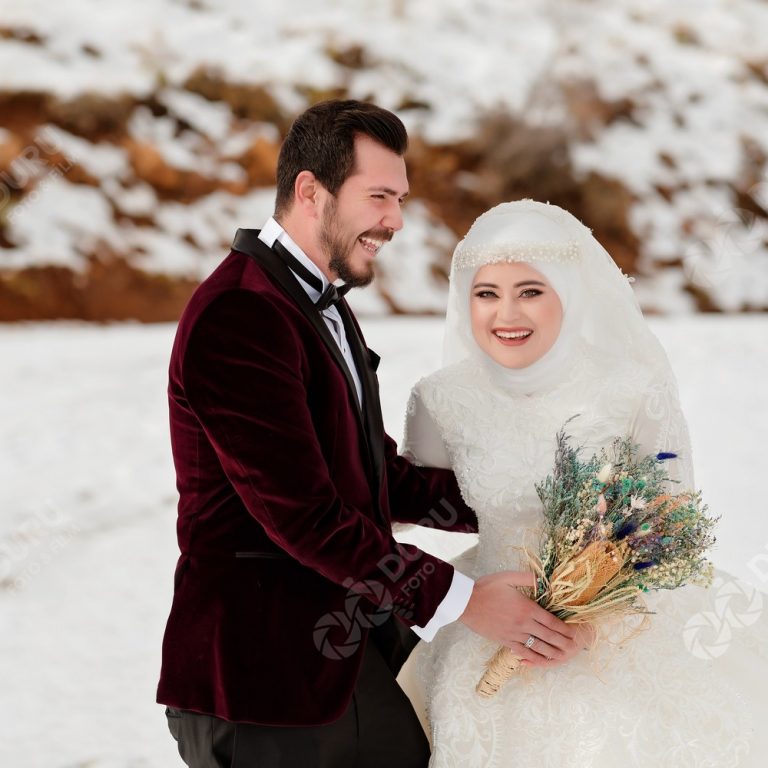 Elife & Enes   Kış Mevsimi Karda Düğün Fotoğrafları ve Tesettürlü Düğün Pozları 02
