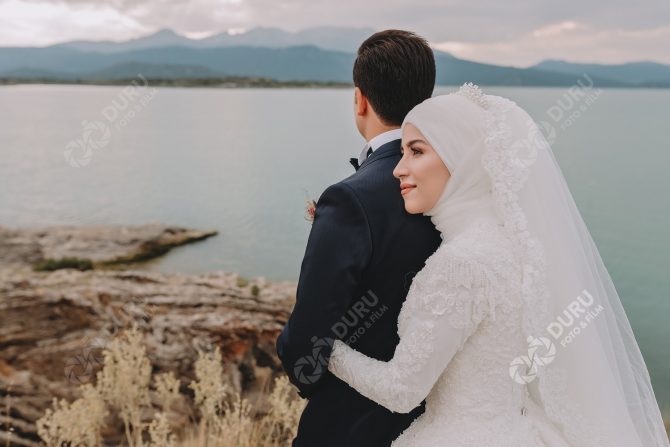 Emine & Ahmet Yaşar – Beyşehir Gölü Dış Çekim Düğün Fotoğrafları 17 Emine & Ahmet Yaşar Beyşehir Gölü Dış Çekim Düğün Fotoğrafları 17